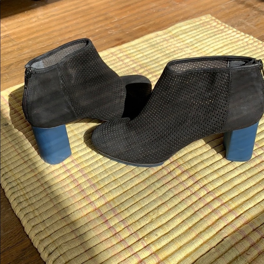 Camper Myriam Ankle Boot. Black with Blue heel